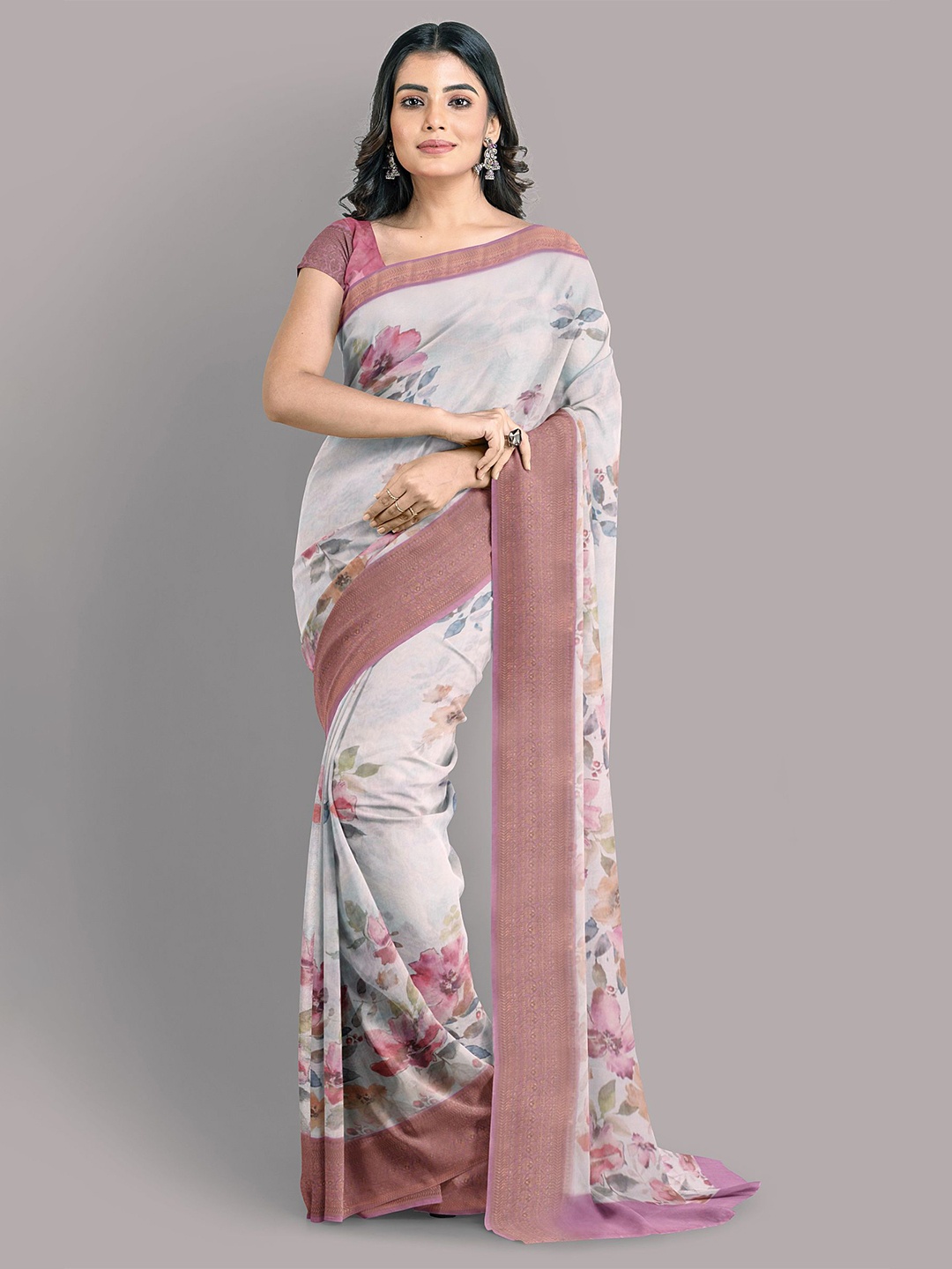 

The Chennai Silks Floral Pure Cotton Gadwal Saree, Cream