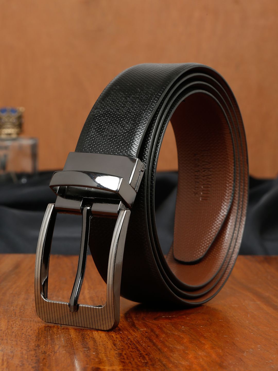 

Teakwood Leathers Men Textured Leather Reversible Formal Belt, Black
