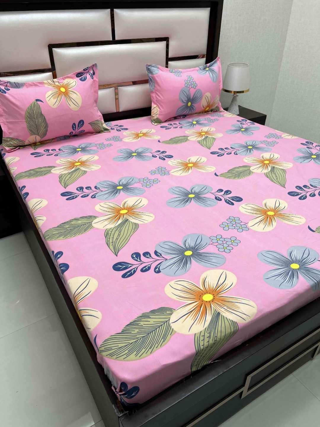 

Pure Decor King Size Double Bed Bedsheet With 2 Pillow Covers 2.74 m x 2.74 m, Pink