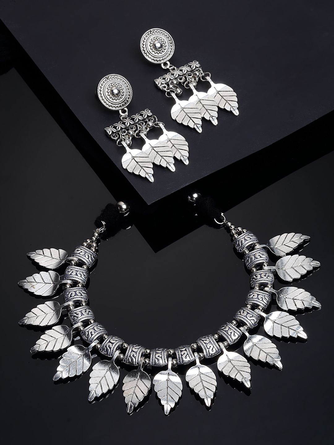 

Anouk Silver-Plated Oxidized Leaf Shaped Jewellery Set