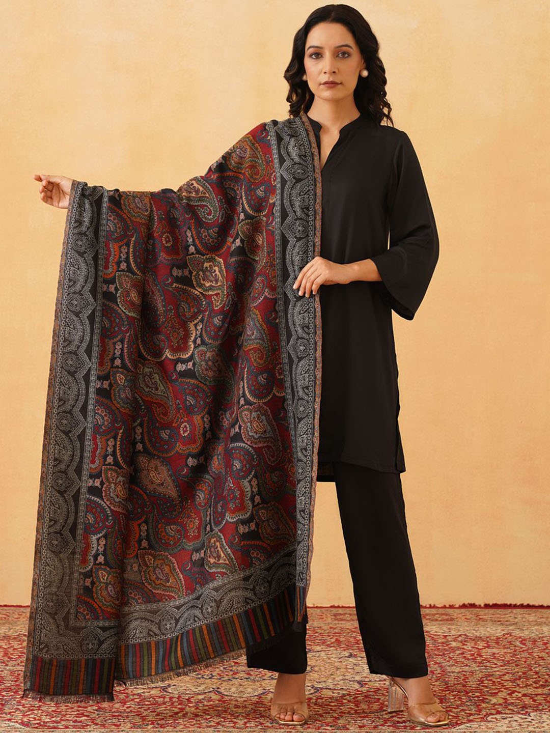 

INCHING INDIA Paisley Printed Woollen Shawl, Black
