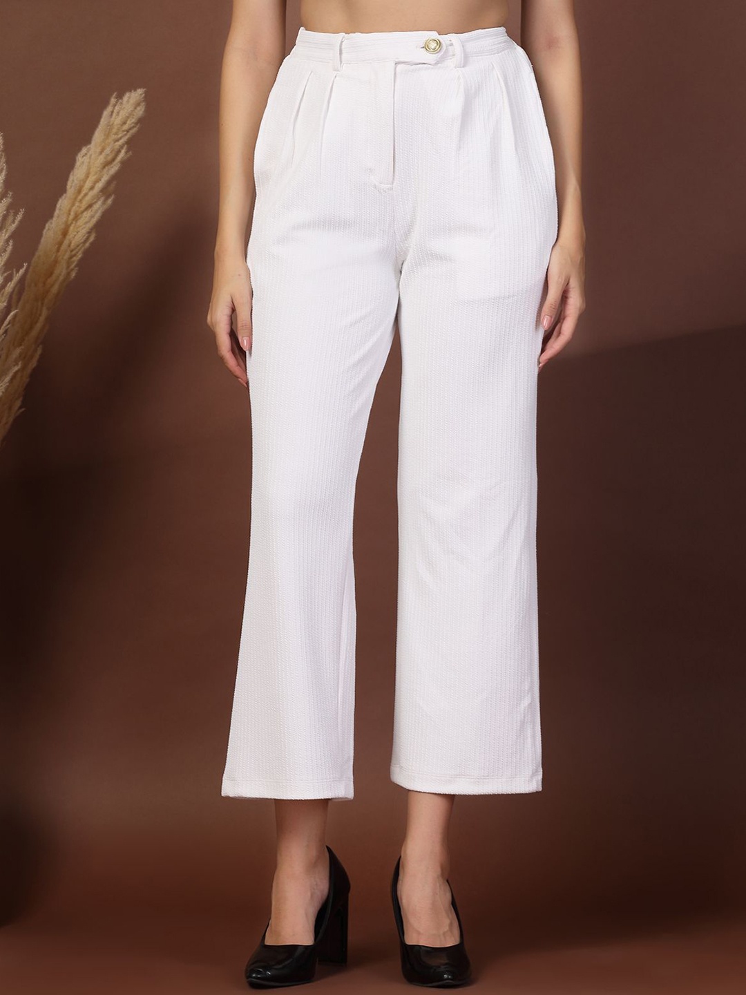 

plusS Women Regular Fit Pleated Trousers, White