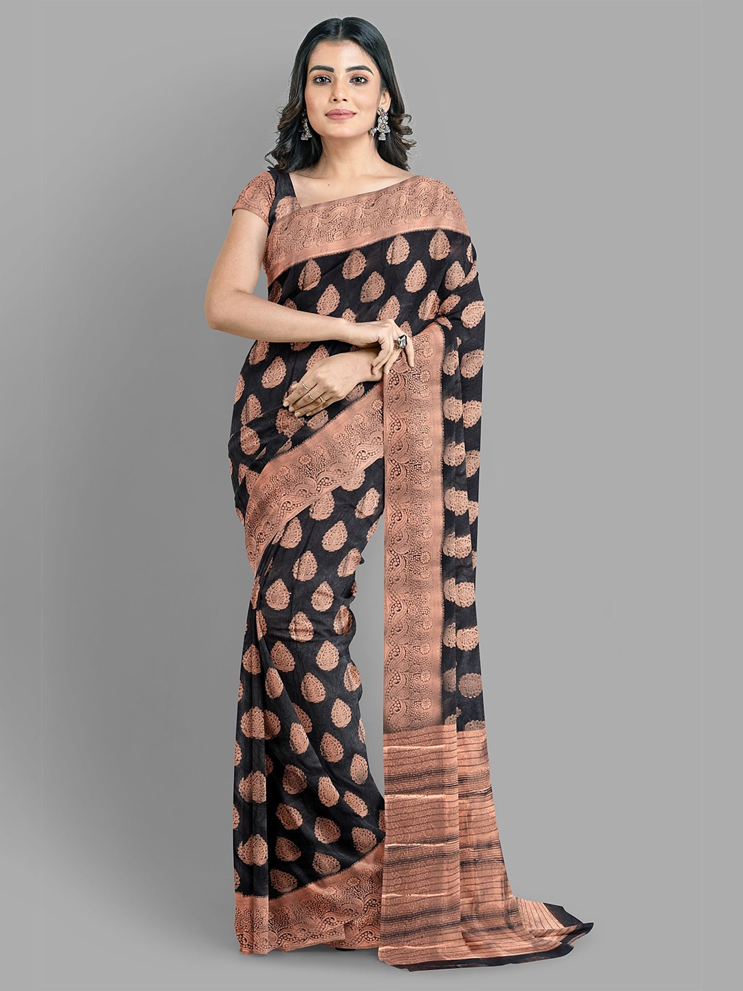 

The Chennai Silks Floral Printed Woven Design Zari Saree, Black
