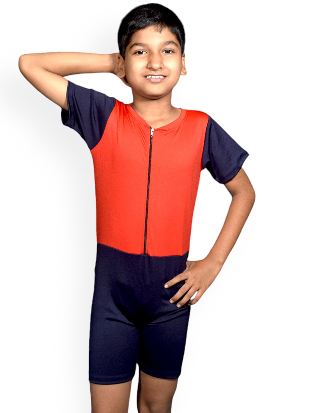 

Aqua Holic Boys Colourblocked Round Neck Leg suit, Black