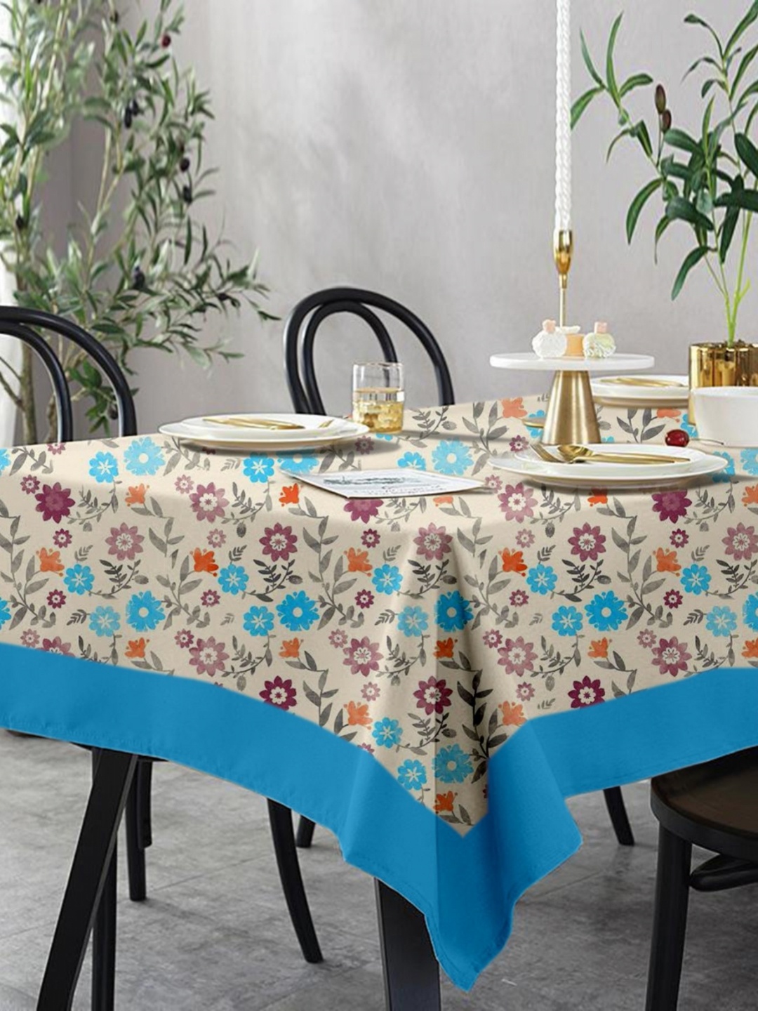 

Lushomes Cream-Coloured & Blue Floral Printed Pure Cotton 6-Seater Table Cover