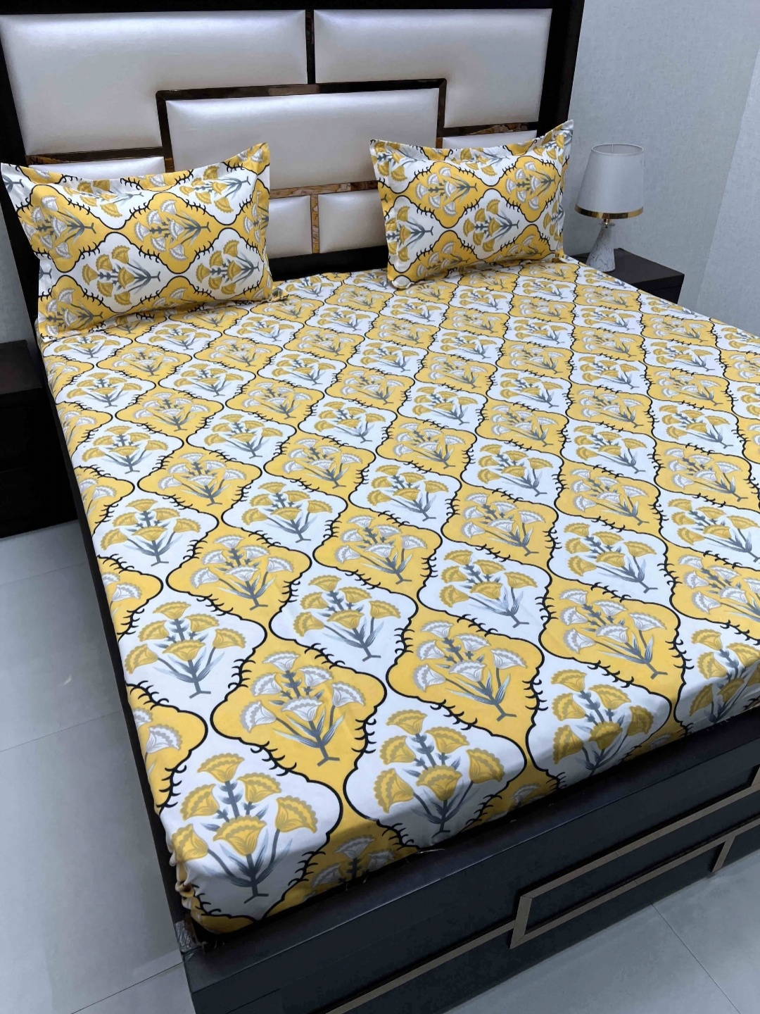 

Pure Decor Leisure Fur Yellow Printed Microfiber 210TC King Bedsheet Set 2.73 x 2.72m