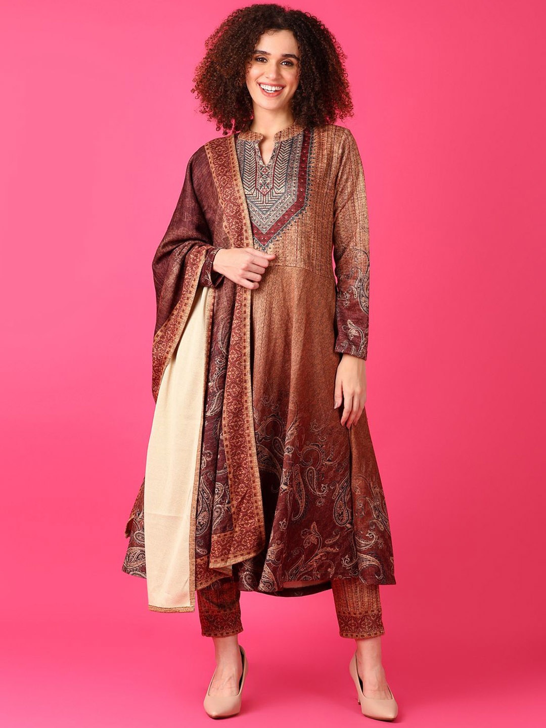 

V-Mart Paisley Printed Regular Pure Cotton Anarkali Kurta With Trouser With Dupatta, Brown