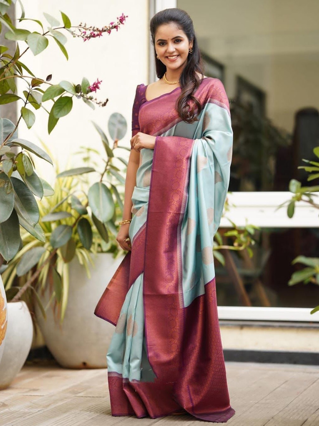 

KALINI Woven Design Zari Pure Silk Kanjeevaram Saree, Turquoise blue