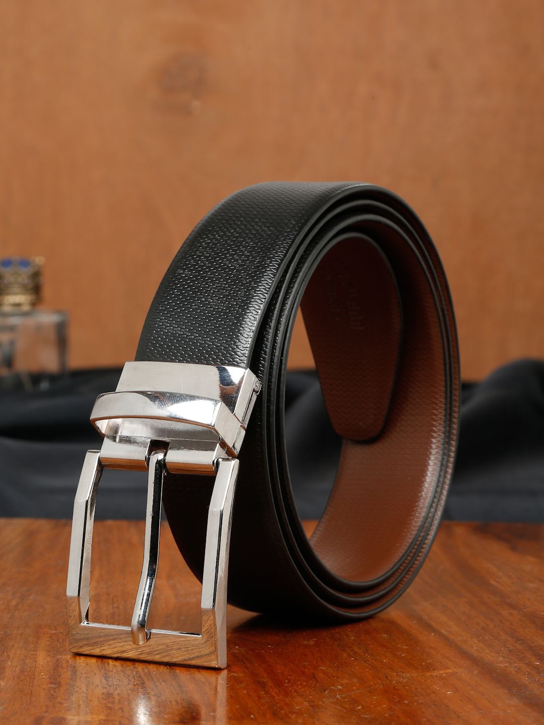 

Teakwood Leathers Men Textured Leather Reversible Formal Belt, Black