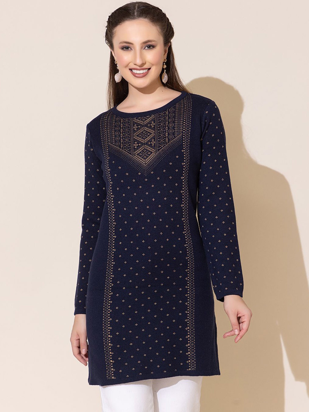 

Anouk Floral Printed Regular Straight Kurti, Navy blue