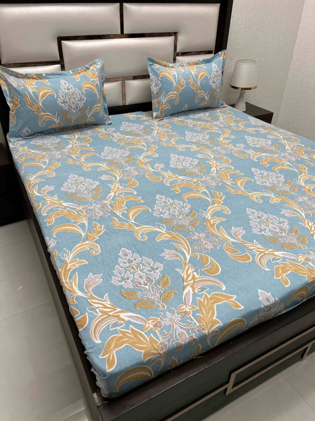 

Pure Decor Blue & White Geometric Microfiber 240 TC King Bedsheet Set 2.74 m x 2.73 m