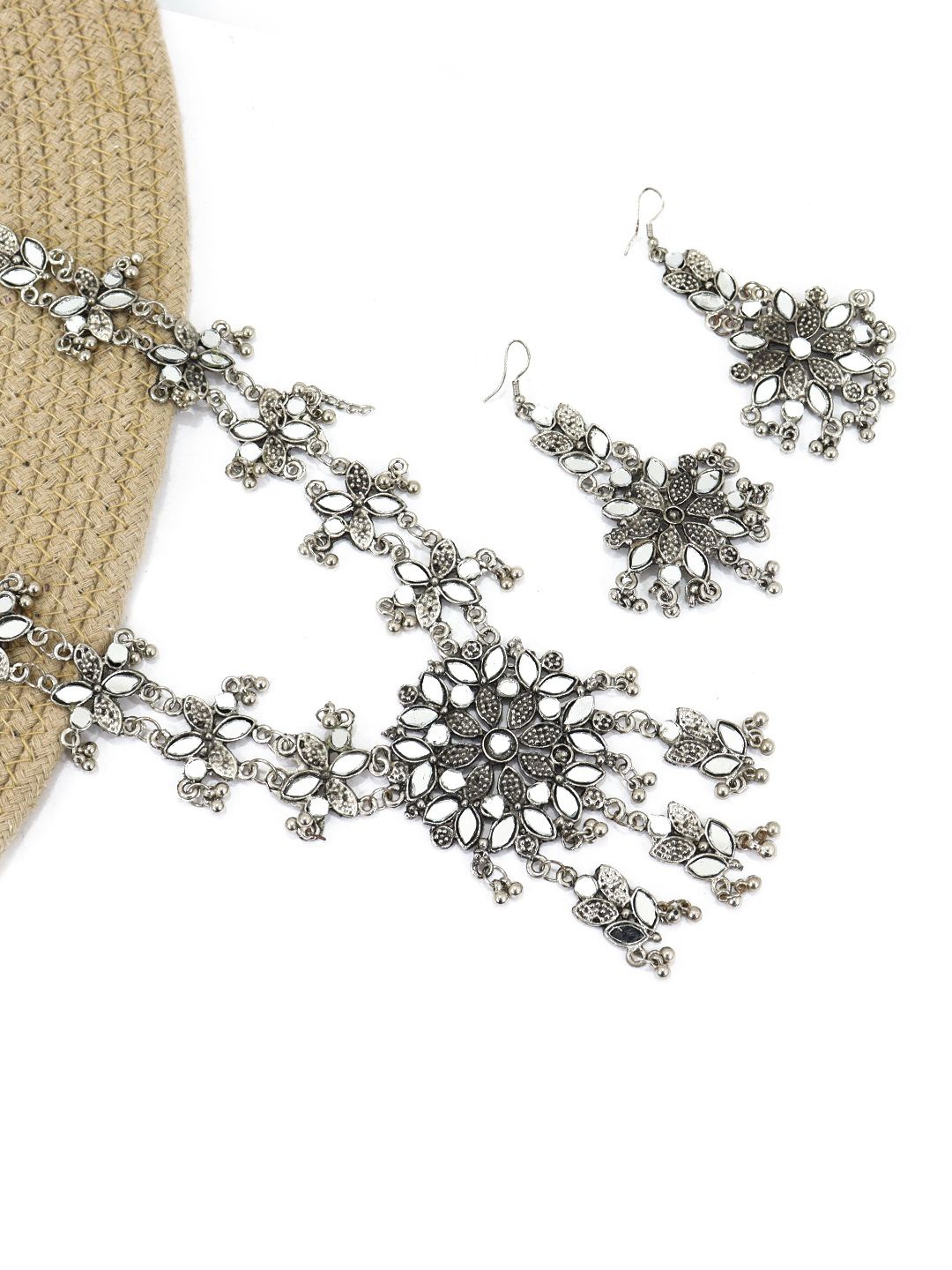 

FIMBUL Sterling Silver Mirror Studded Oxidised Jewellery Set