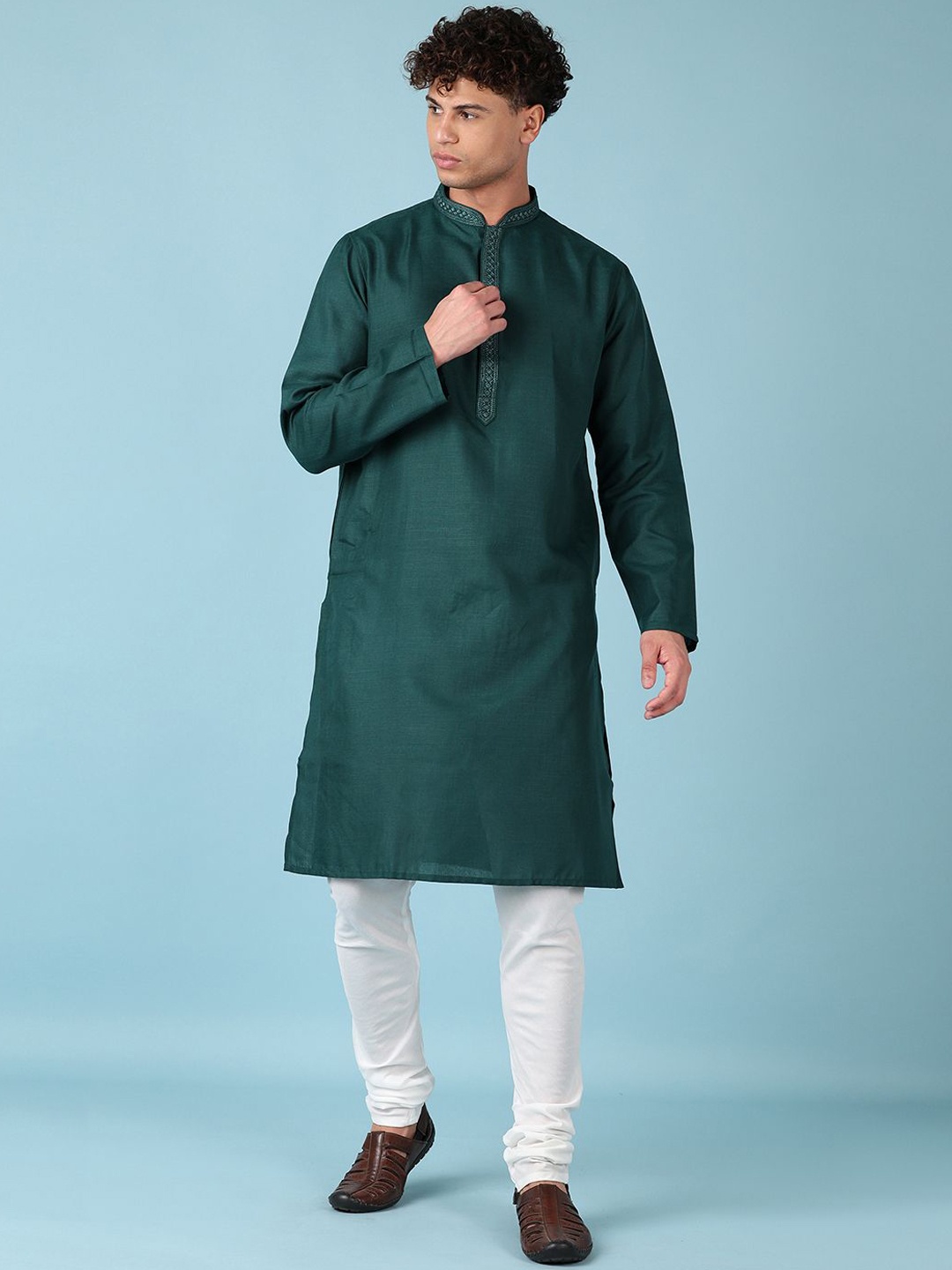 

V-Mart Mandarin Collar Pure Cotton Kurta With Churidar, Green