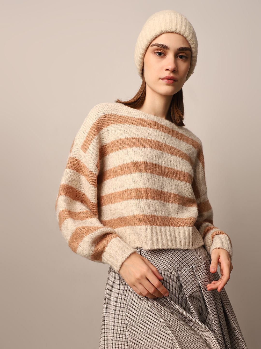 

ONLY Women Striped Long Sleeves Pullover, Beige