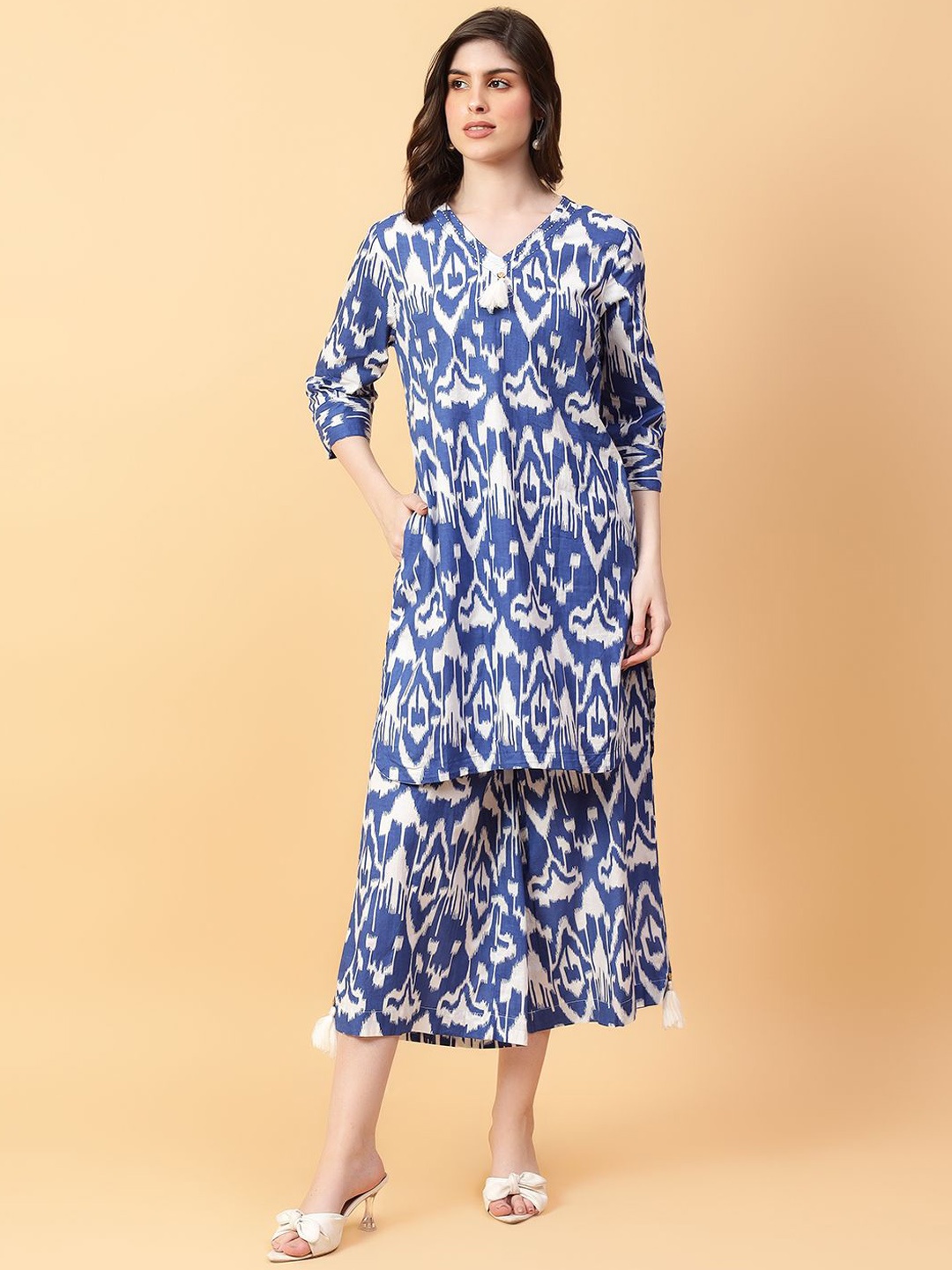 

aayusika Printed Pure Cotton Tunic with Capris, Blue