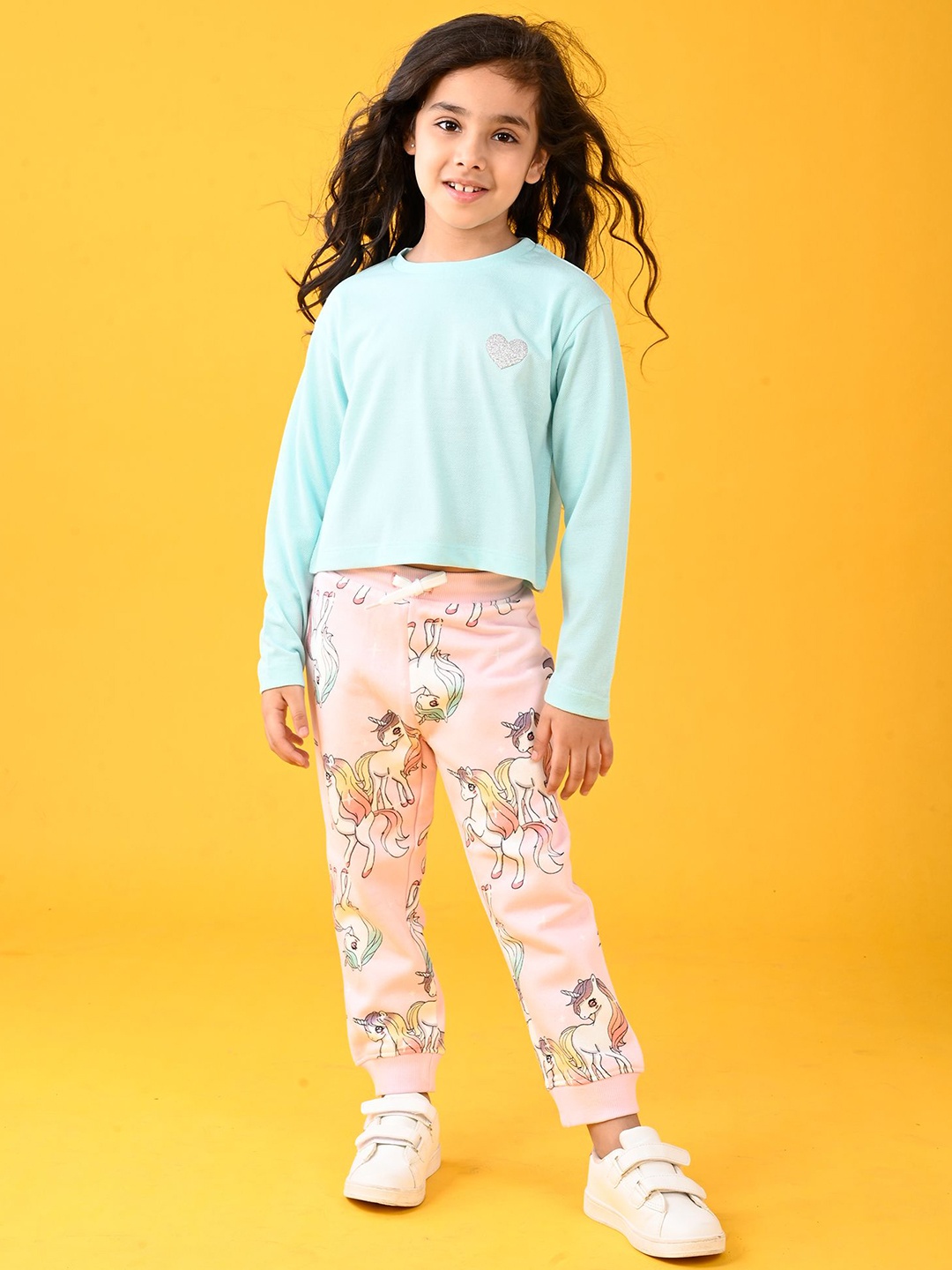 

Anthrilo Girls Round Neck Long Sleeves T-shirt With Fleece Joggers, Sea green