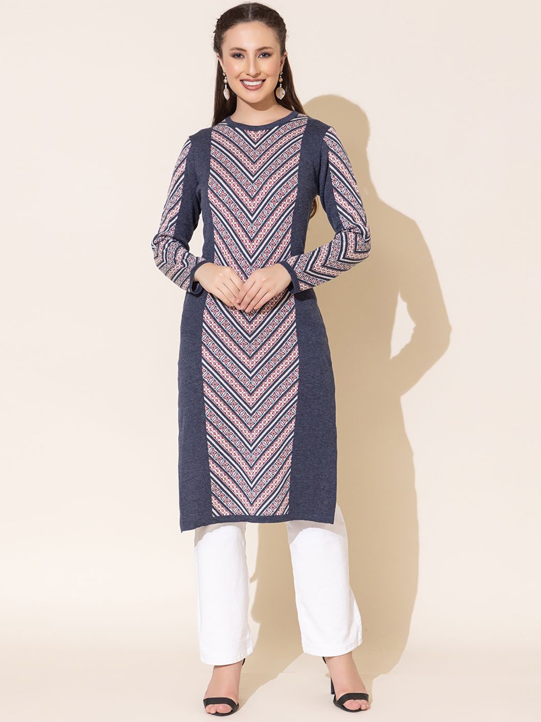 

Anouk Blue & White Geometric Woven Design Round Neck Jacquard Straight Kurta