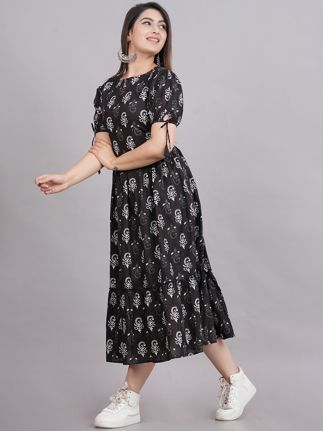 

Smartyhub Ethnic Motifs Puff Sleeves Fit and Flare Casual Dress, Black