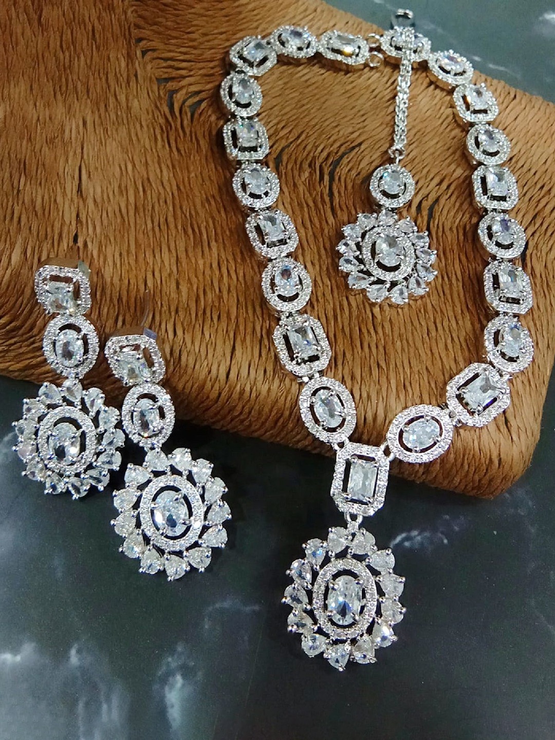 

Ladymania Silver-Plated American Diamond Stone-Studded Jewellery Set