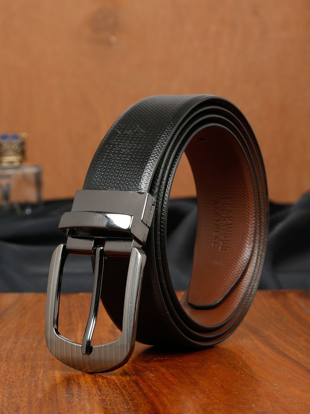 

Teakwood Leathers Men Textured Leather Reversible Formal Belt, Black