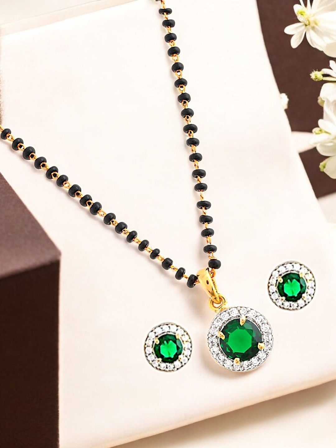 

9blings Gold-Plated Stone-Studded & Beaded Mangalsutra With Earrings