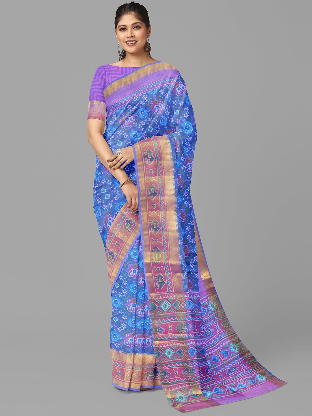 

The Chennai Silks Floral Pure Cotton Gadwal Saree, Blue