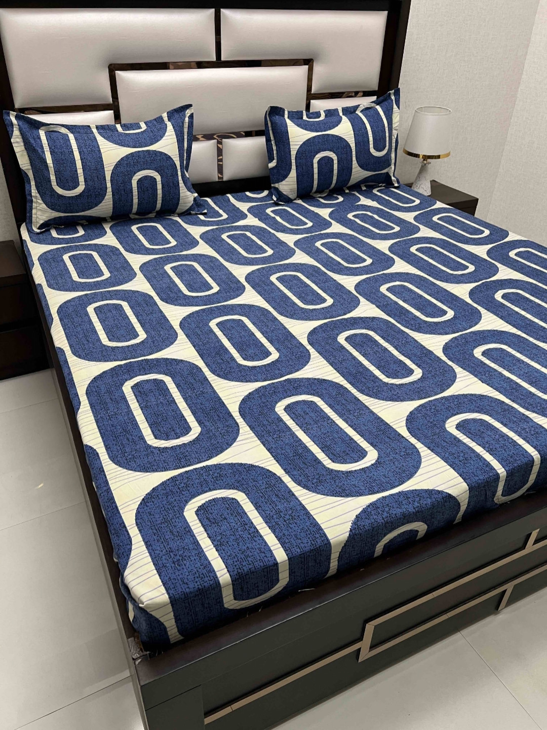 

Pure Decor King Size Double Bed Bedsheet With 2 Pillow Covers 2.74m X 2.74m, Blue