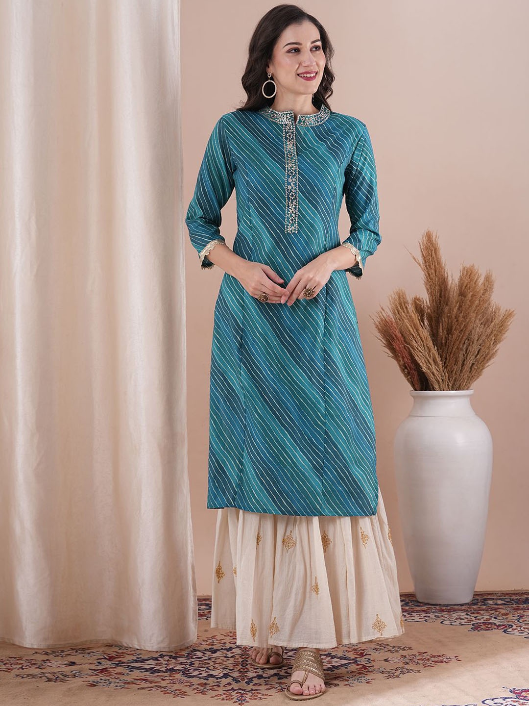 

FASHOR Leheriya Printed Mandarin Collar Muslin Silk Straight Kurta, Turquoise blue