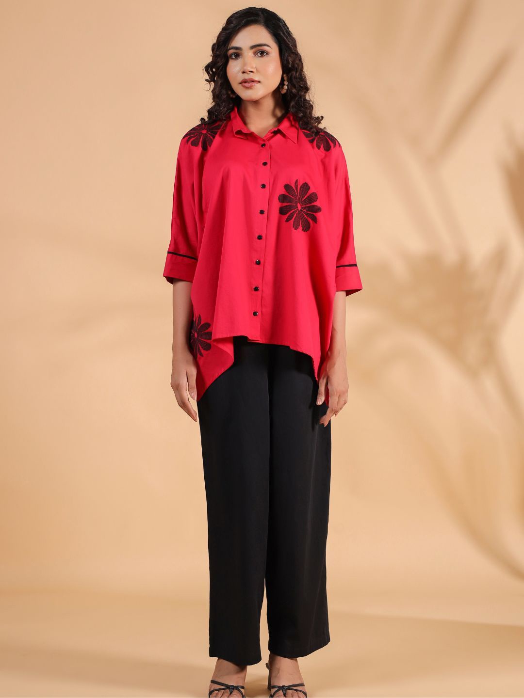 

Zolo Label Floral Embroidered Shirt With Trousers, Red