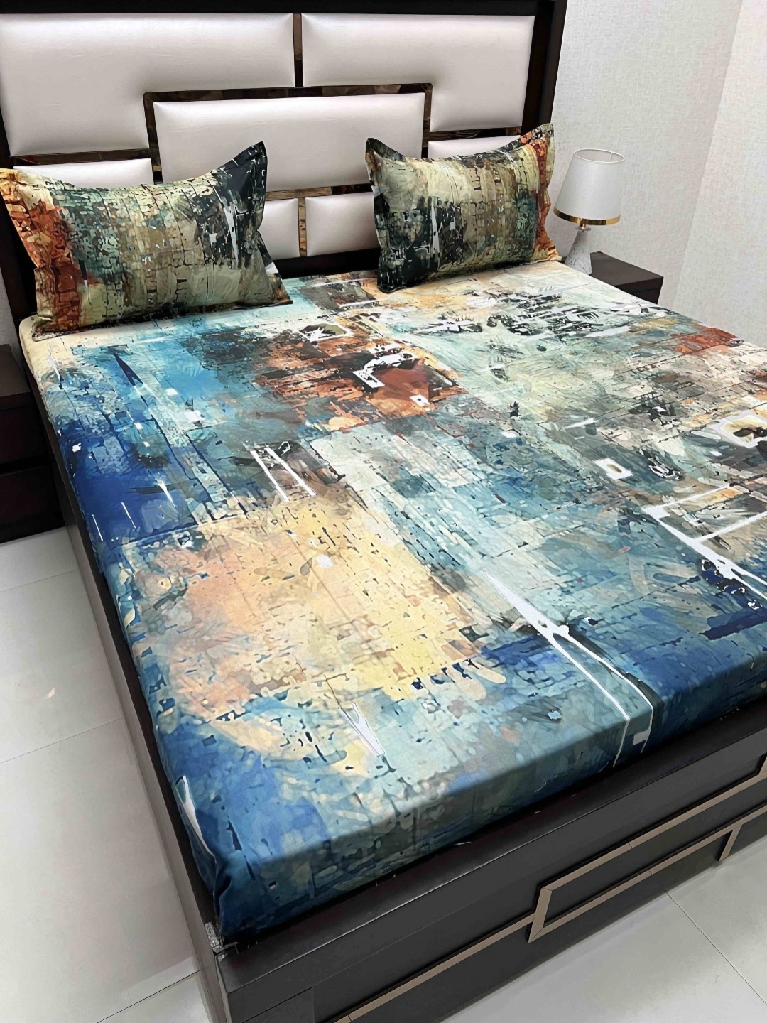 

Pure Decor Majestic Blue Abstract Printed Pure Cotton 300TC King Bedsheet Set 2.73 x 2.72m