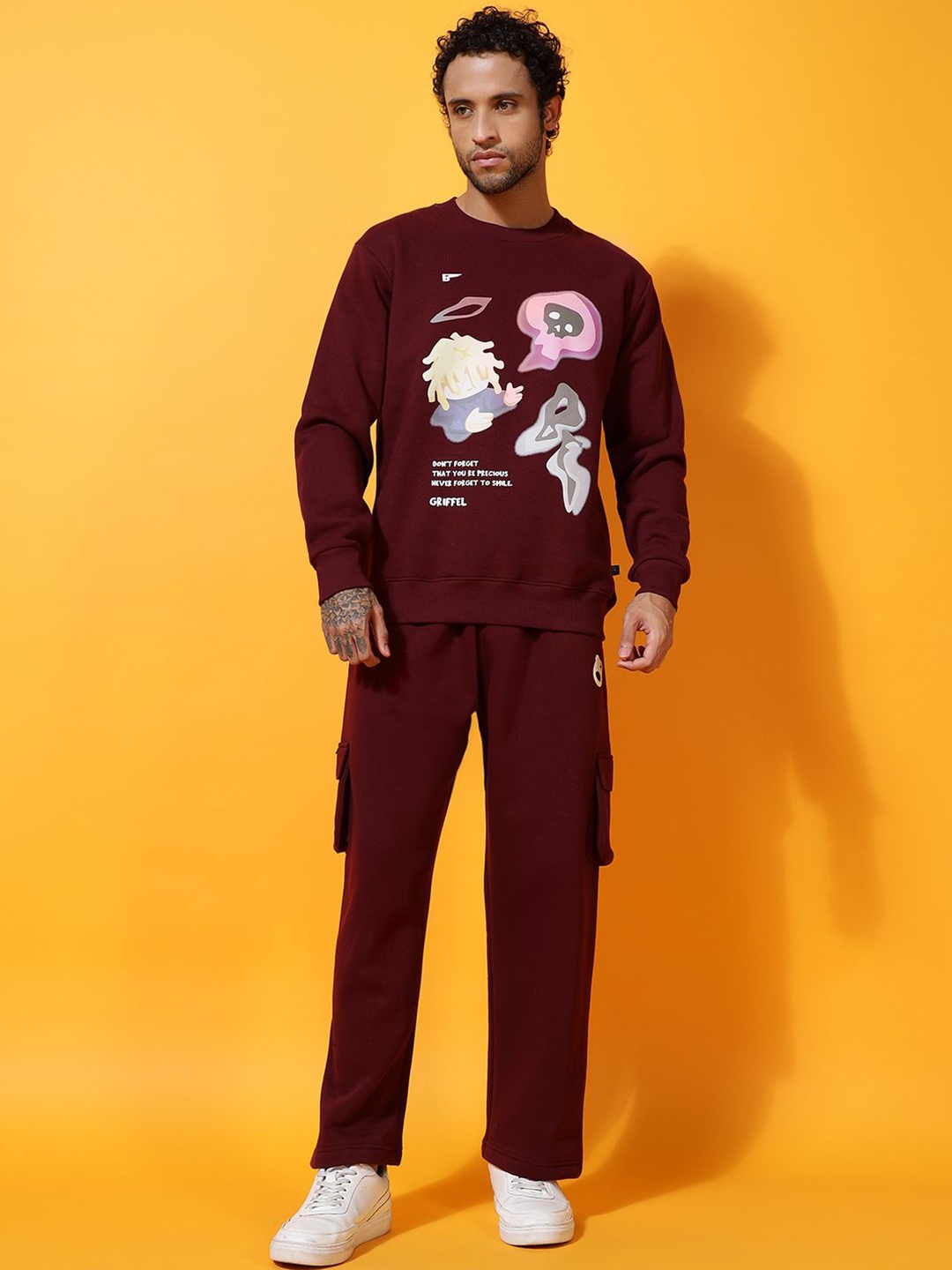 

GRIFFEL Men Graphic Printed Sweatshirt, Maroon