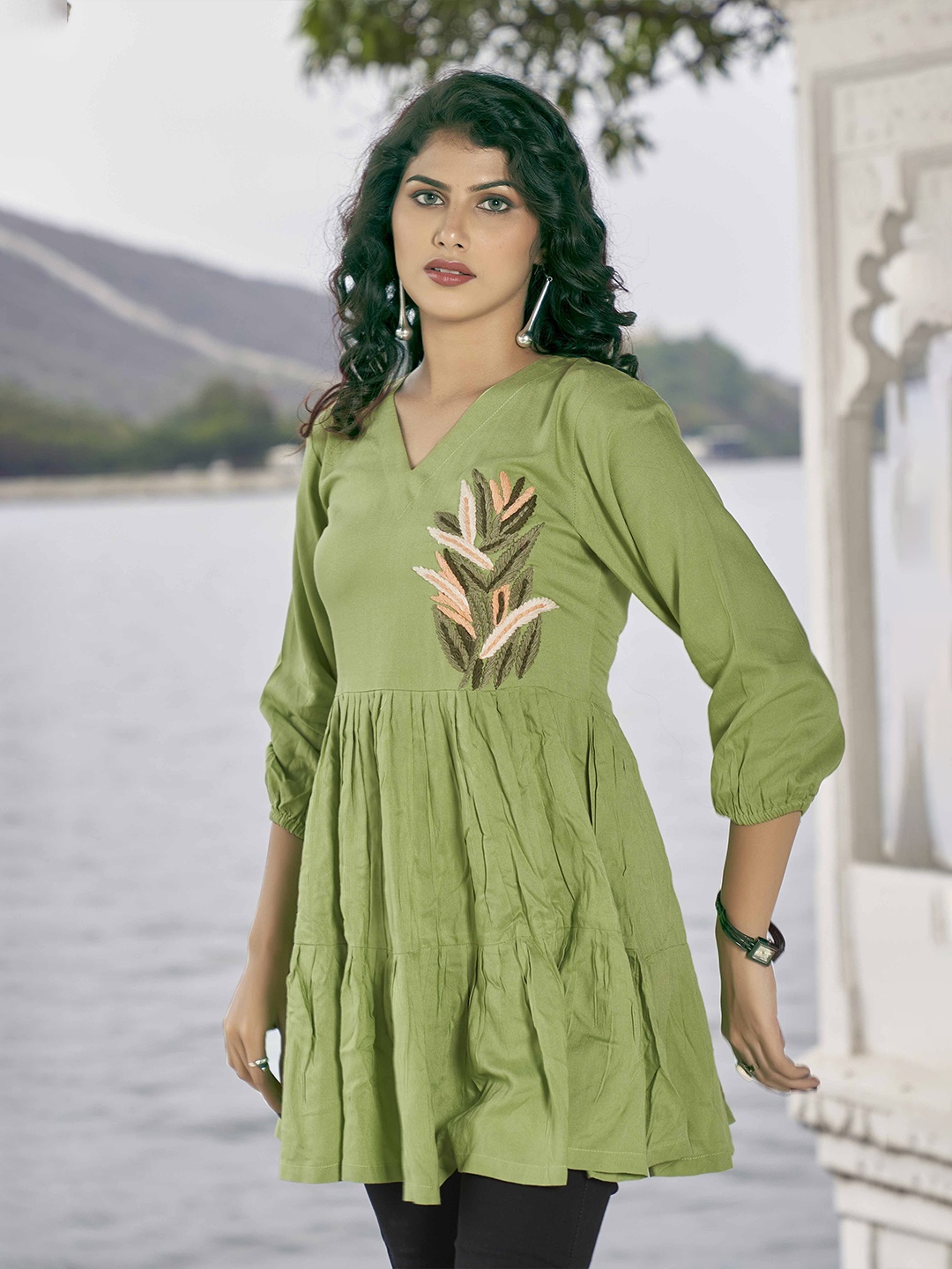 

Flossy Women Embroidered V-Neck Tunic, Green