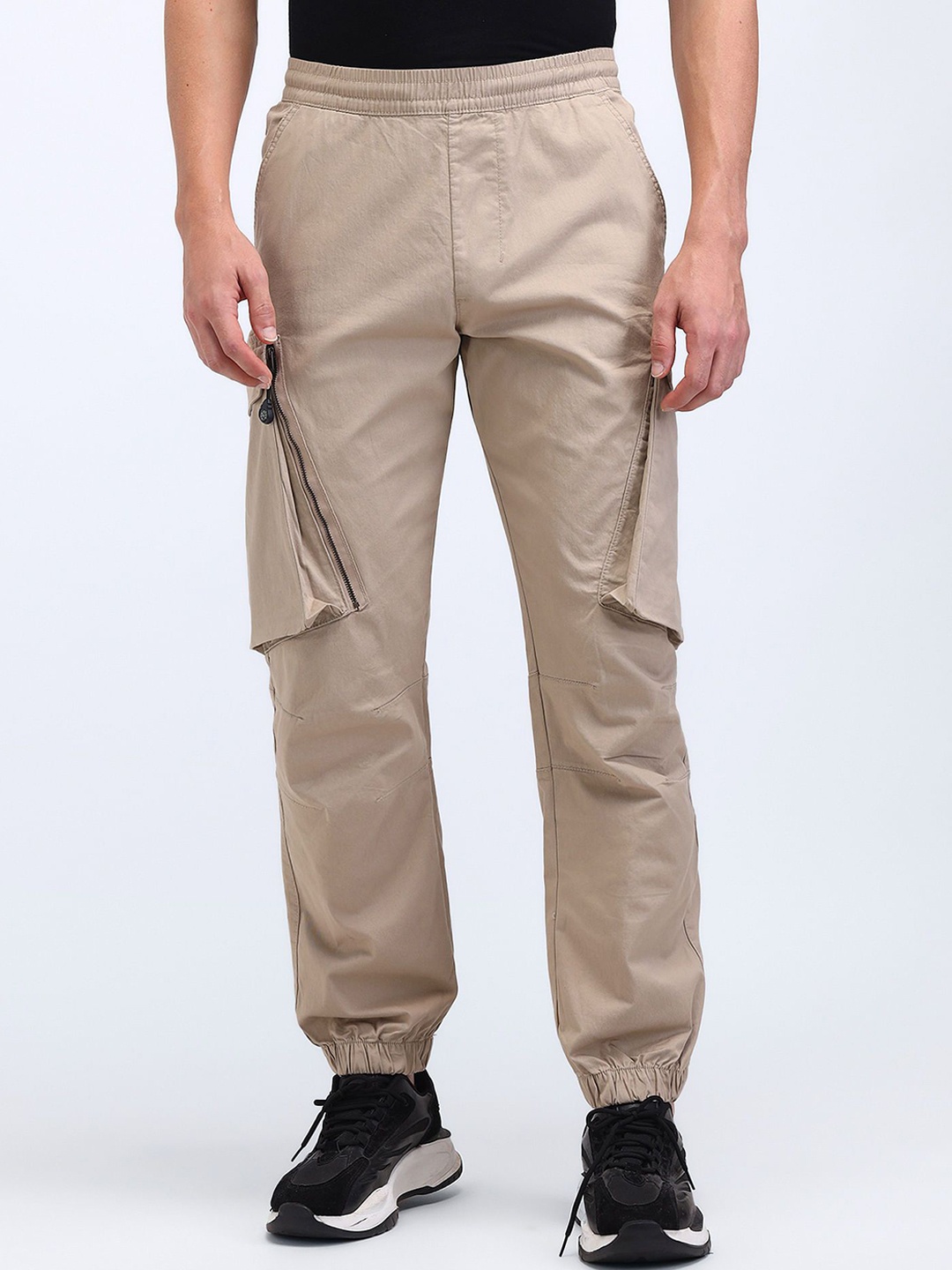 

Flying Machine Men Cargos Cotton Trousers, Green