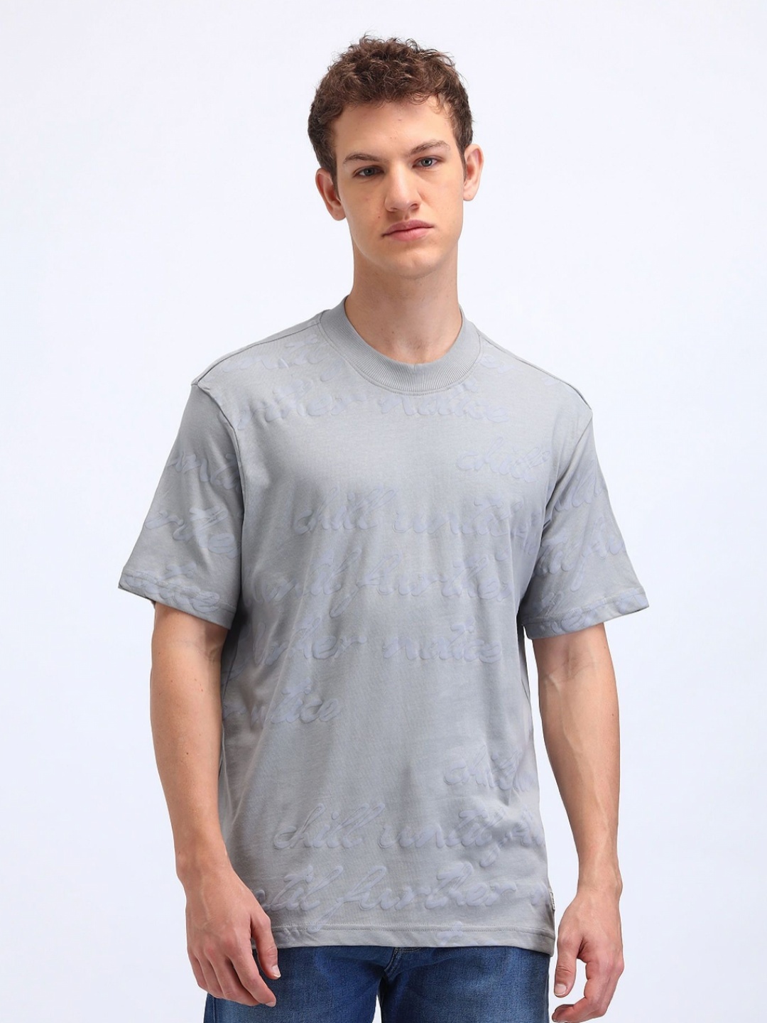 

Flying Machine Men Brand Logo Printed Pockets T-shirt, Grey