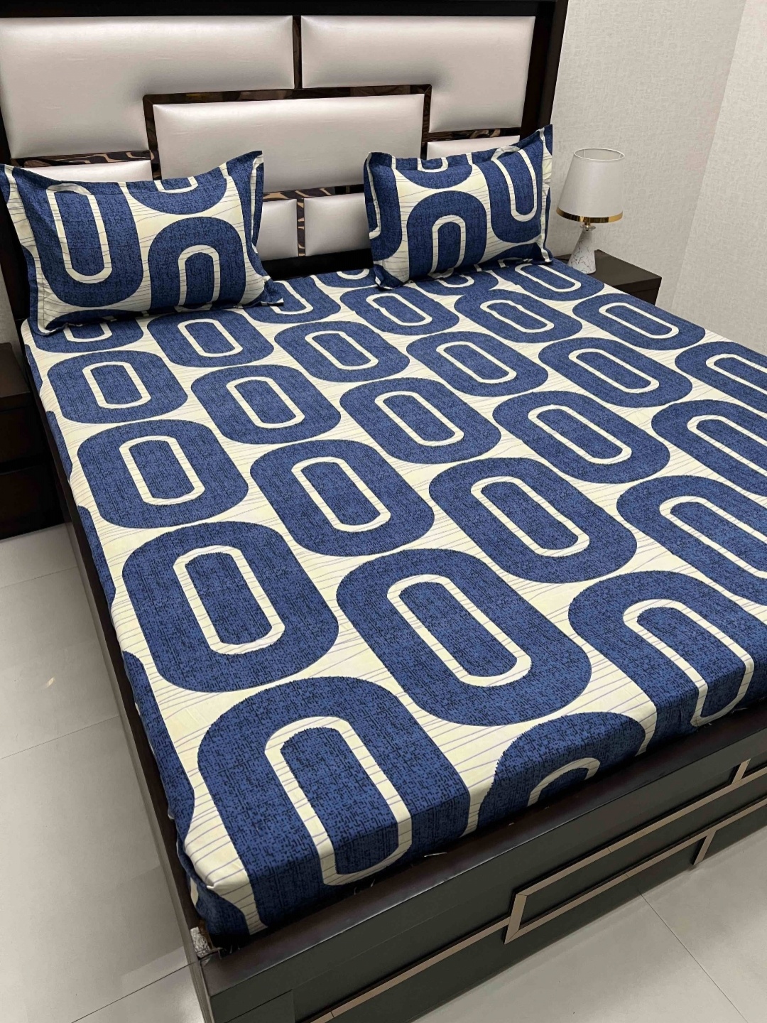 

Pure Decor King Size Double Bed Bedsheet With 2 Pillow Covers 2.74m X 2.74m, Blue