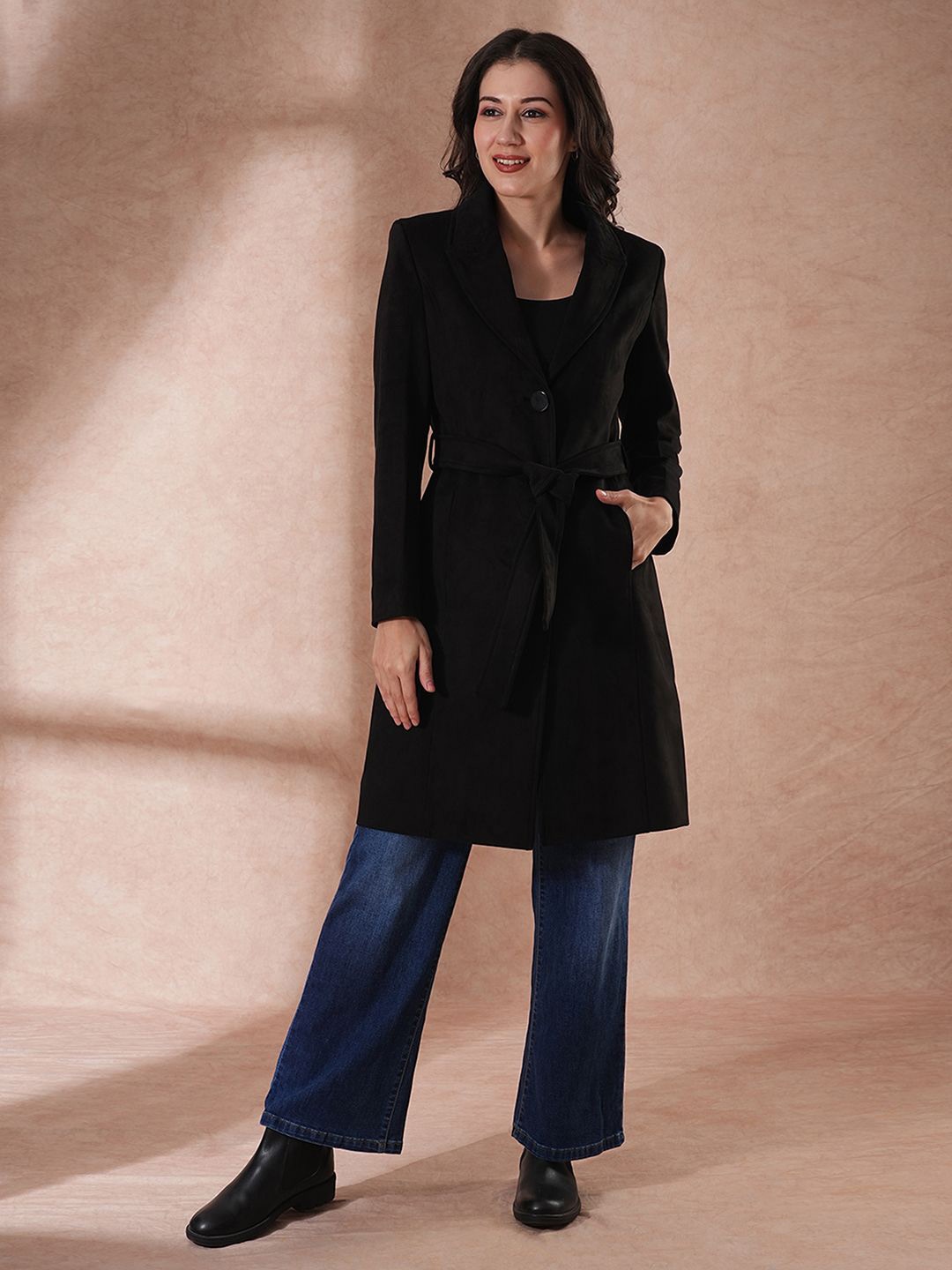 

Globus Women Tailored Fit Single-Breasted Winter Wear Belted Pea Coat, Black