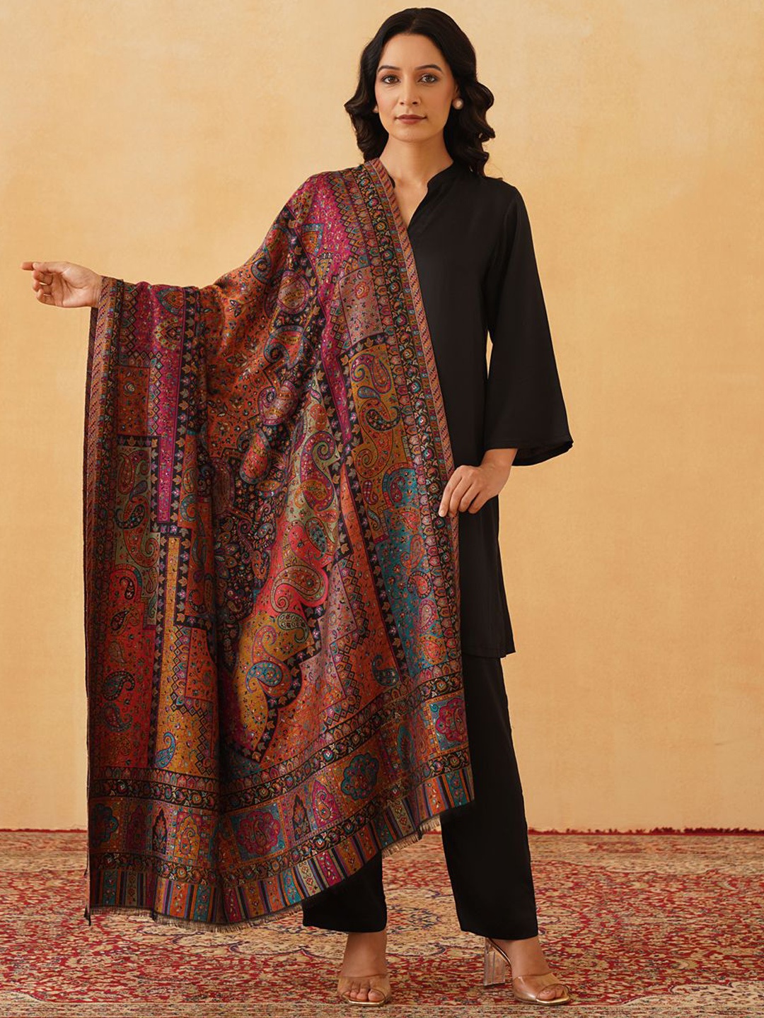 

INCHING INDIA Paisley Printed Woollen Shawl, Black