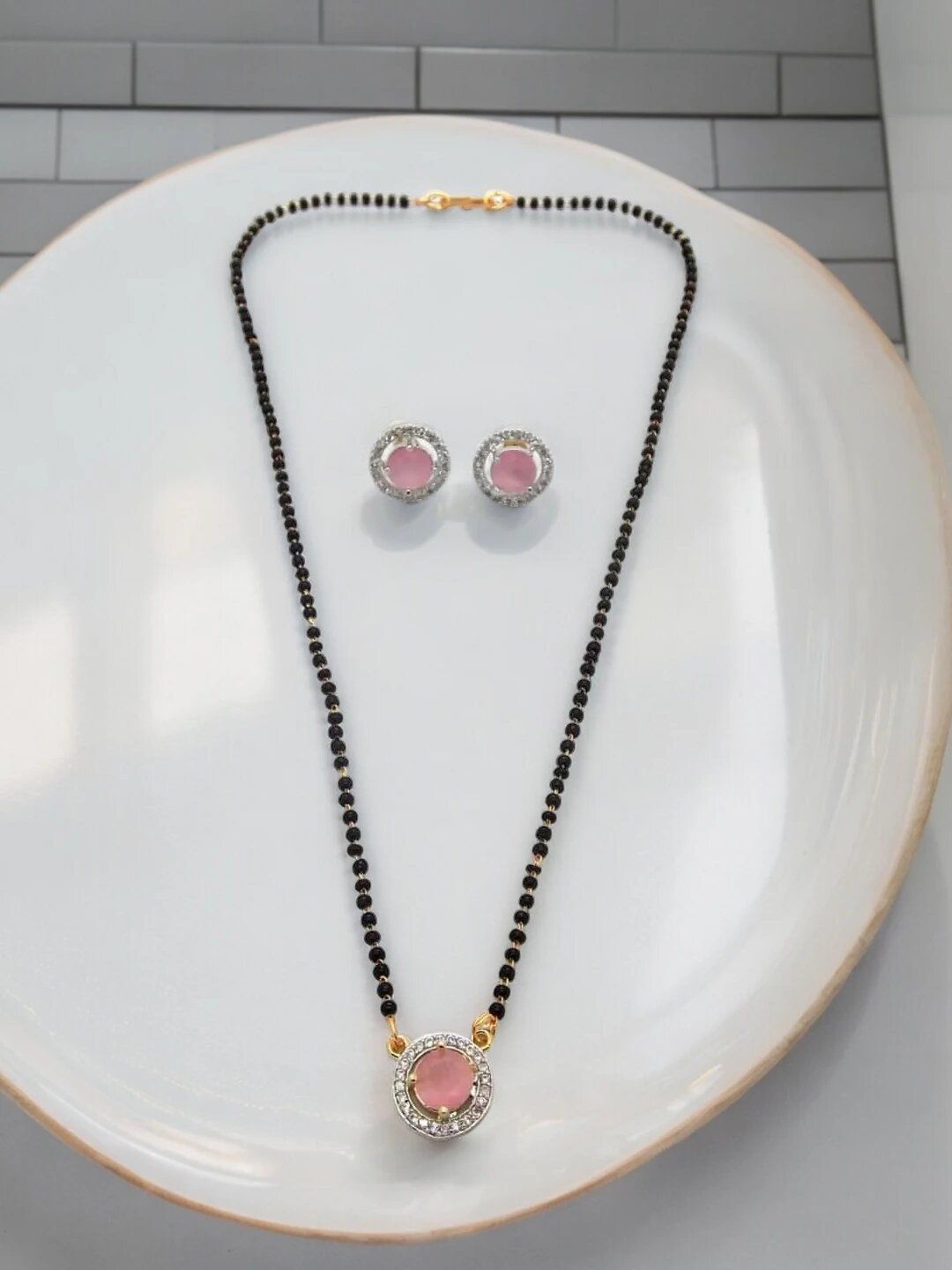 

9blings Gold-Plated Stones Studded and Beaded Mangalsutra With Earrings