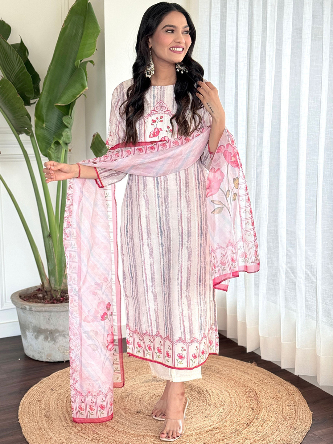 

BLACK SCISSOR Striped Printed Sequinned Regular Straight Kurta with Trousers & Dupatta, White