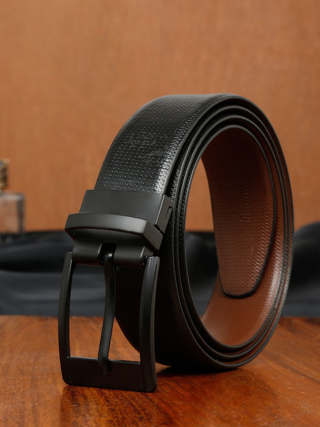 

Teakwood Leathers Men Textured Leather Reversible Formal Belt, Black