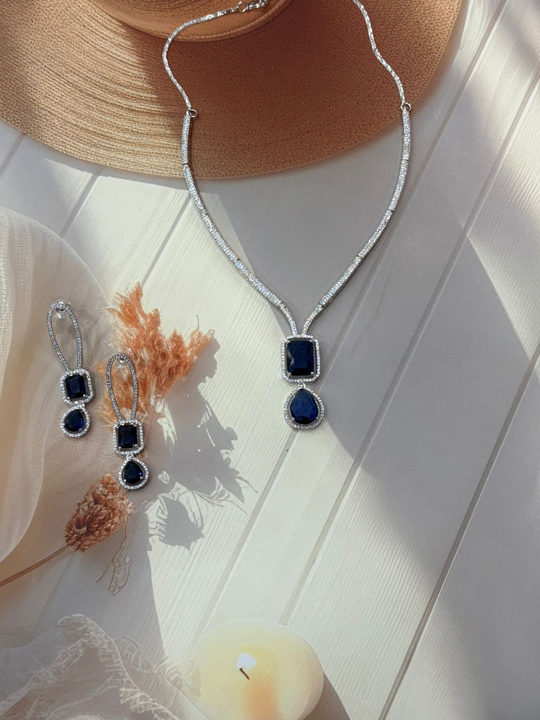 

Niska Silver Plated Cubic Zirconia Studded Jewellery Set