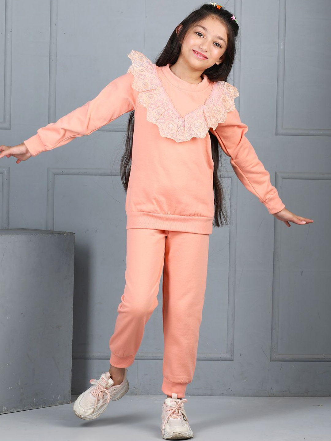 

Cutiekins Long Sleeves Round Neck Sweatshirt & Trousers, Peach