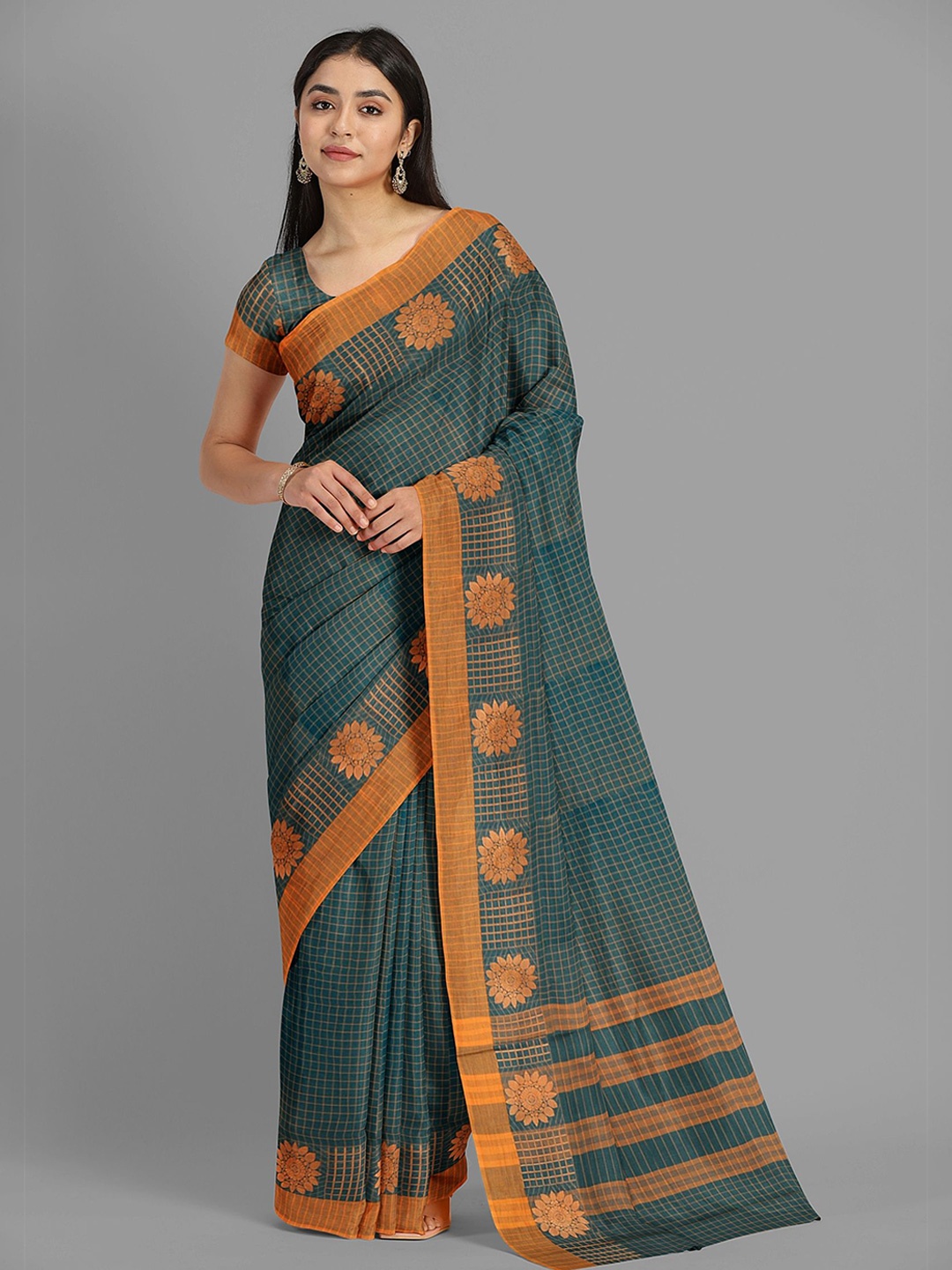 

The Chennai Silks Checked Woven Design Pure Cotton Gadwal Saree, Green