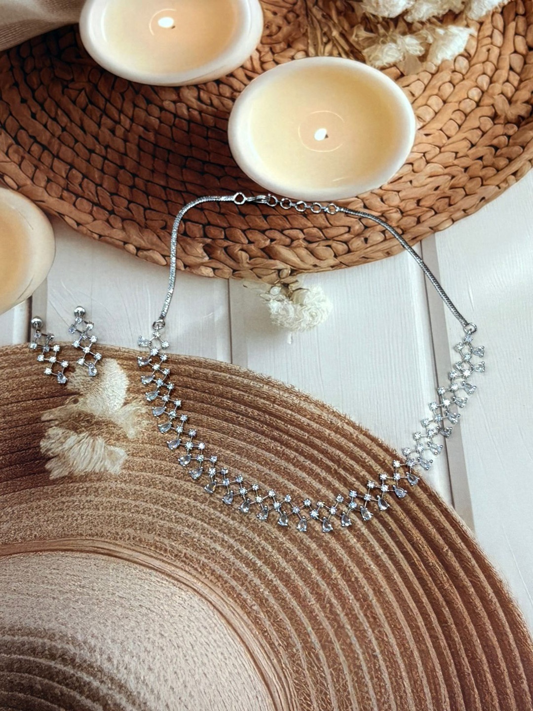 

Niska Silver Plated Cubic Zirconia Studded Jewellery Set