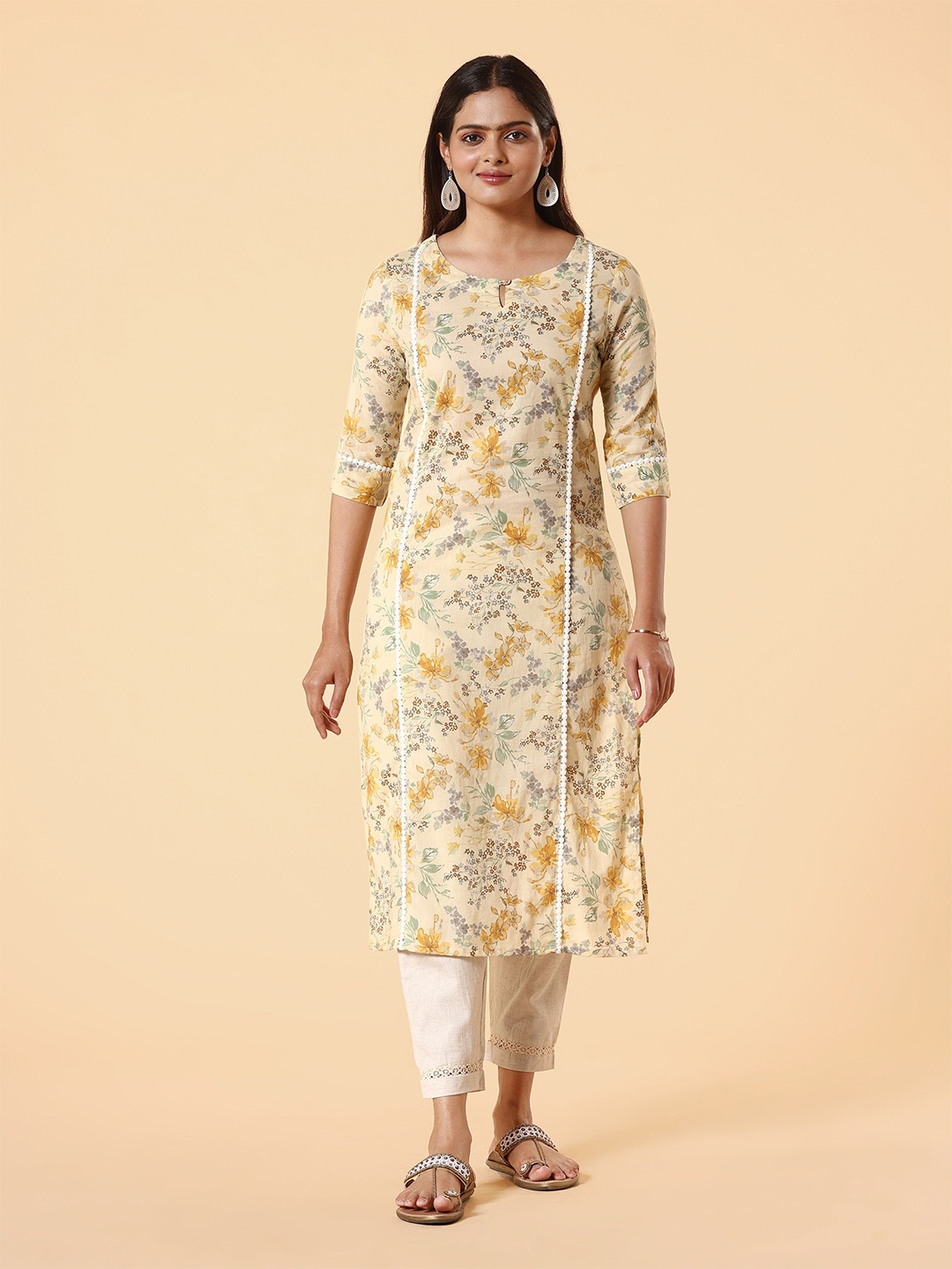 

Vismay Floral Printed Keyhole Neck Three-Quarter Sleeves Pure Cotton Straight Kurta, Beige