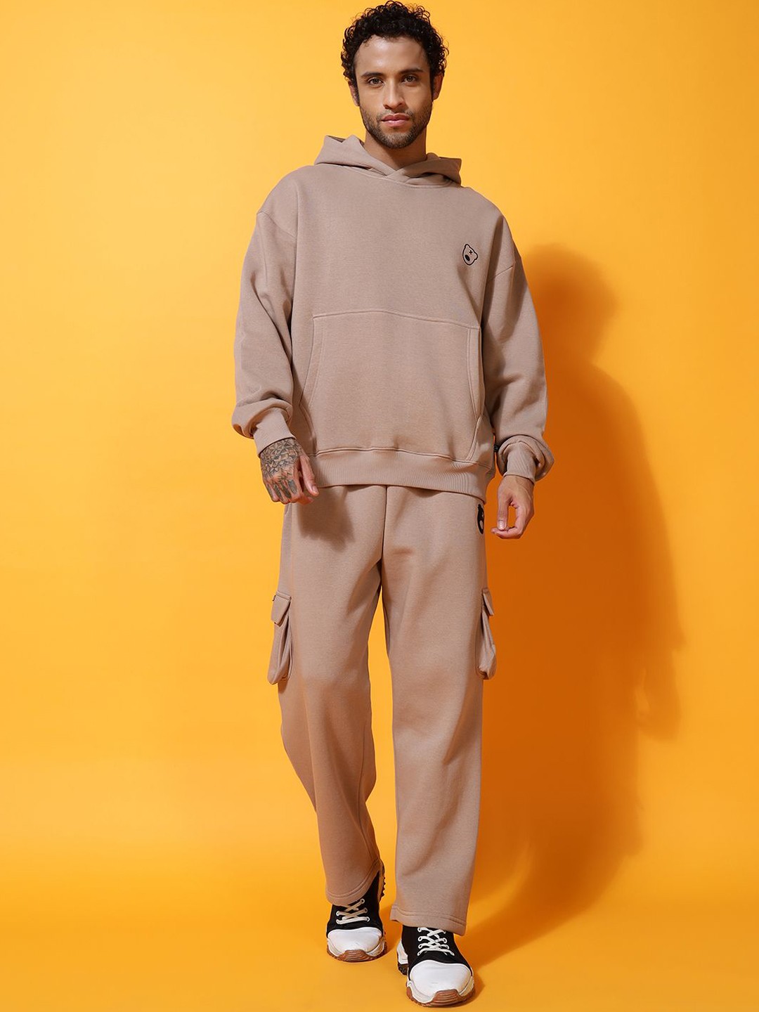 

GRIFFEL Men Self Design Hooded Tracksuits, Camel brown