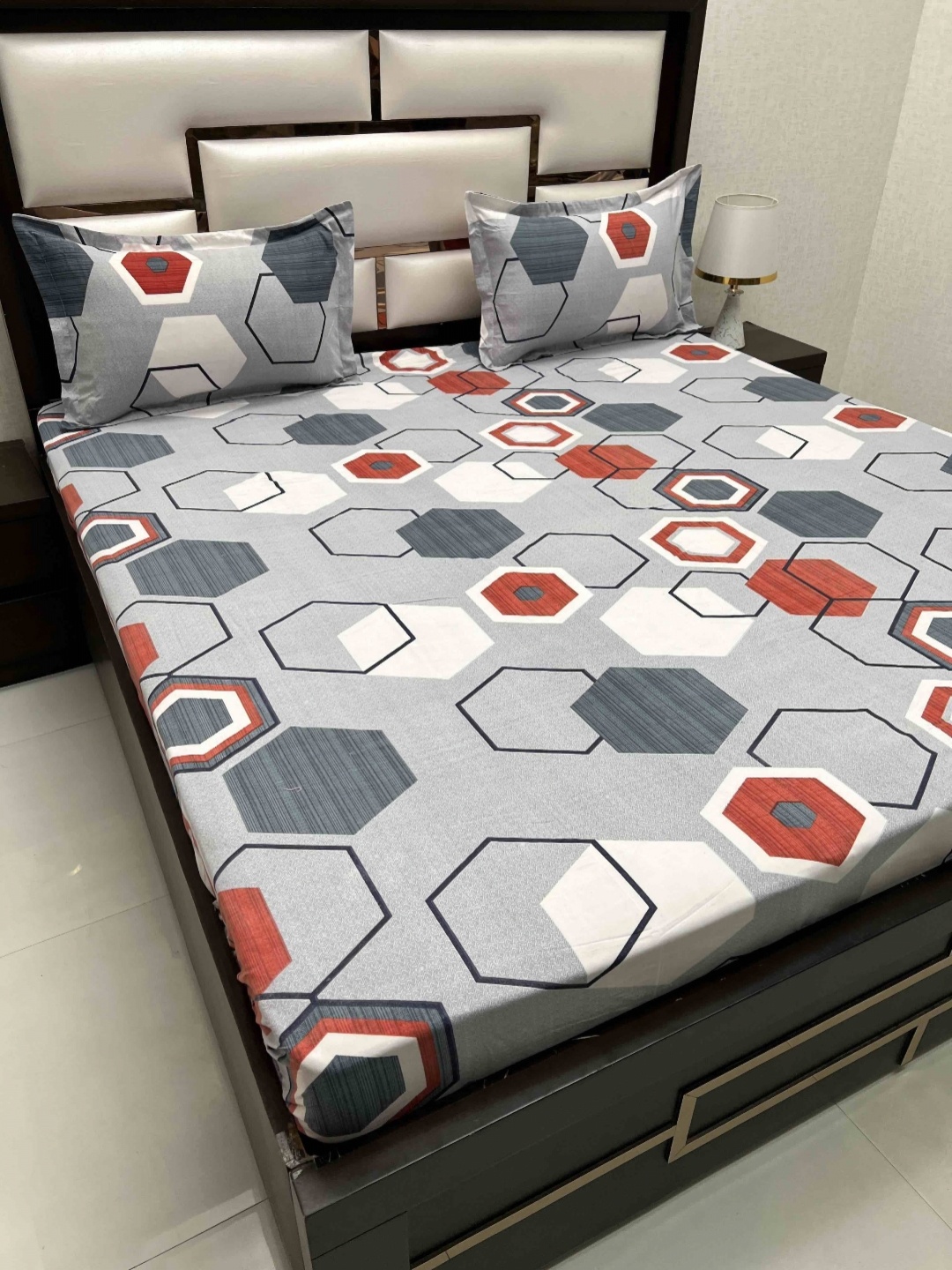 

Pure Decor King Size Double Bed Bedsheet With 2 Pillow Covers 2.74m X 2.74m, Grey