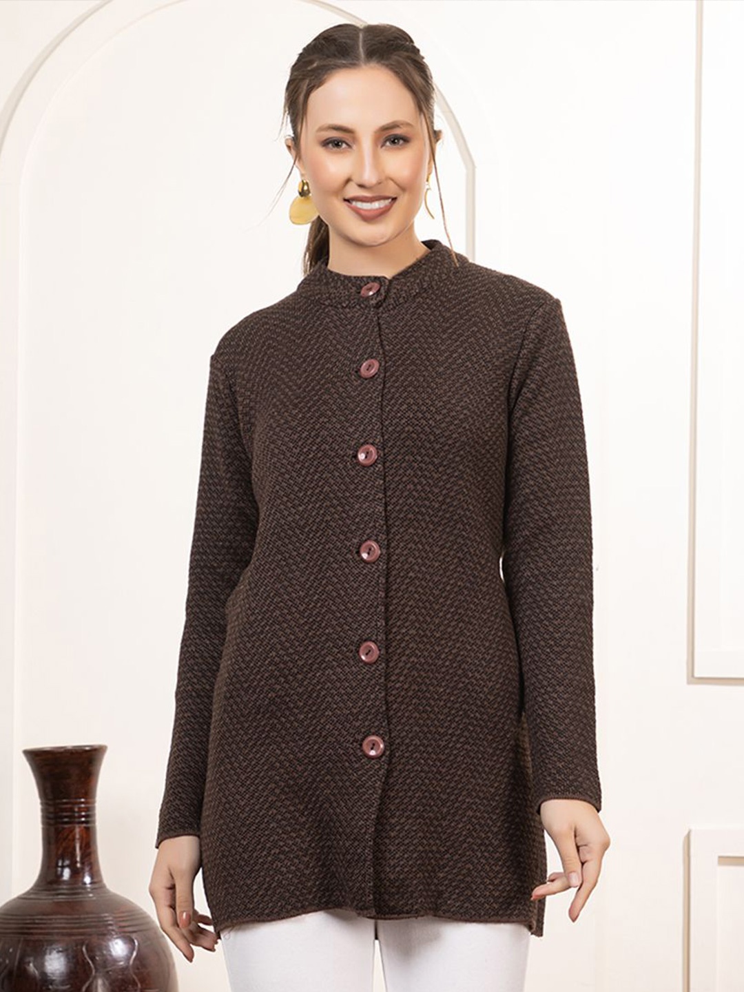 

Anouk Women Round Neck Long Sleeves Cardigan, Coffee brown