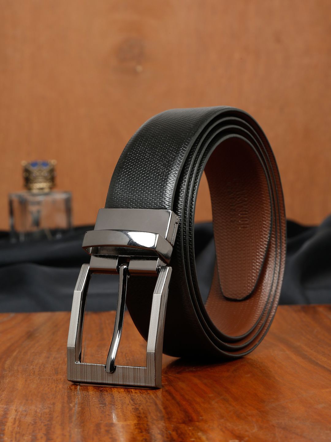 

Teakwood Leathers Men Textured Leather Reversible Formal Belt, Black