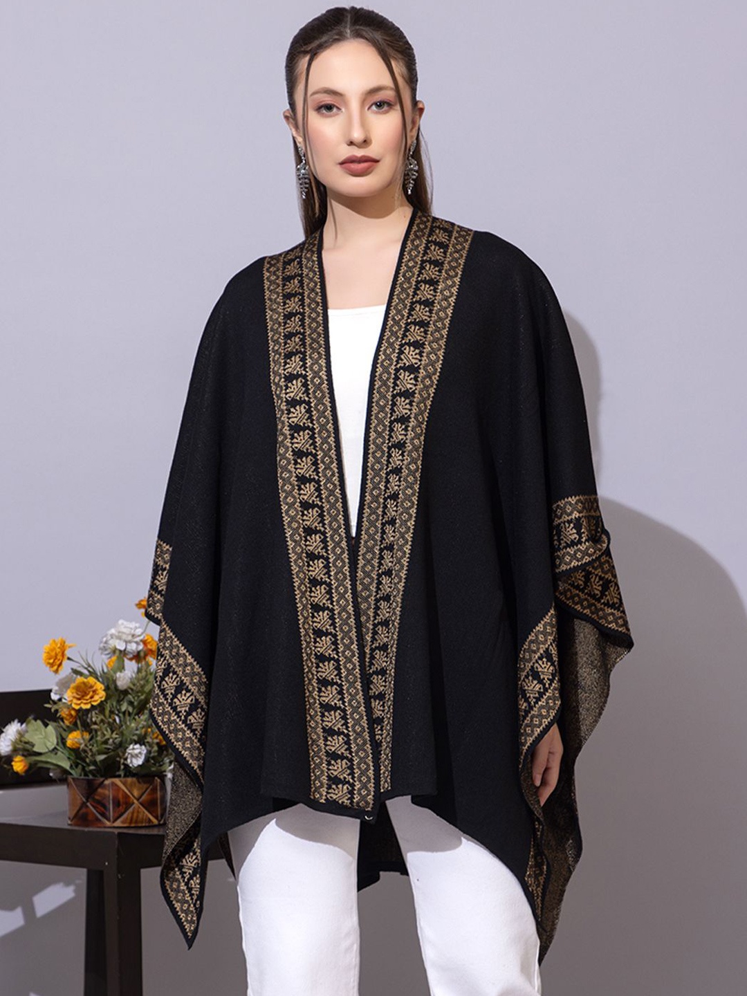 

Anouk Black Ethnic Motifs Printed Open Front Shrug